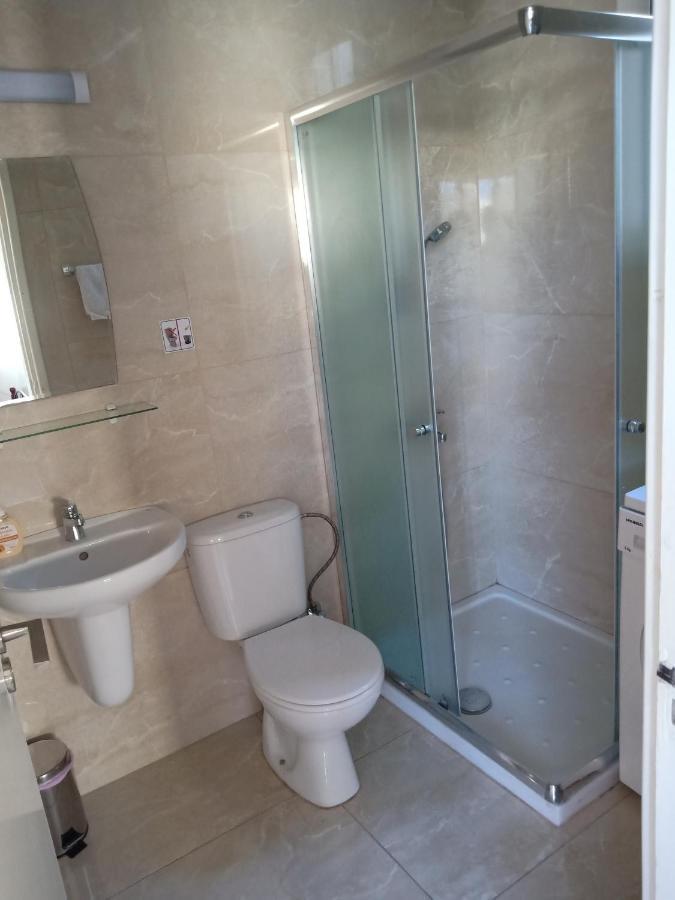 1 Bedroom Apartment Larnaca Luaran gambar